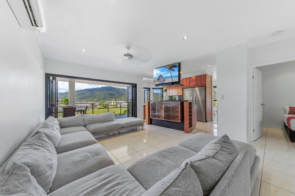 at Waterfront Whitsunday Retreat - Adults Only 20/33