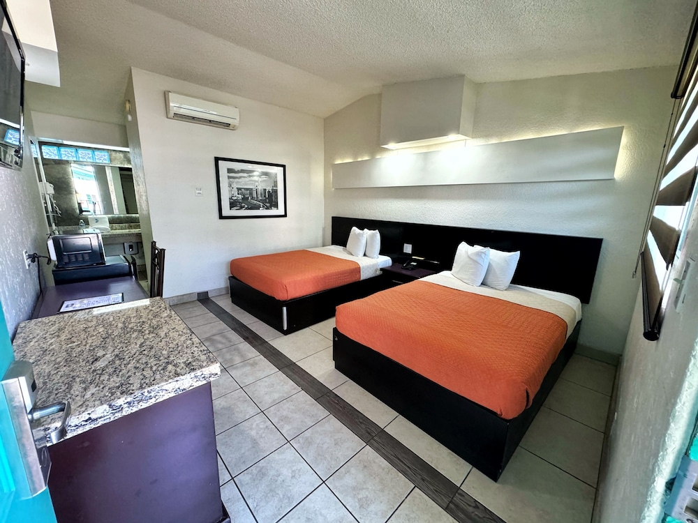 Real Inn De Tijuana Boulevard Agua Caliente 18/50