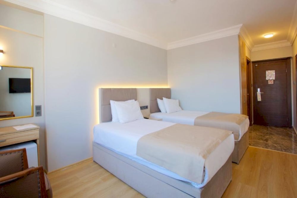 Grand Ant Hotel 19/47
