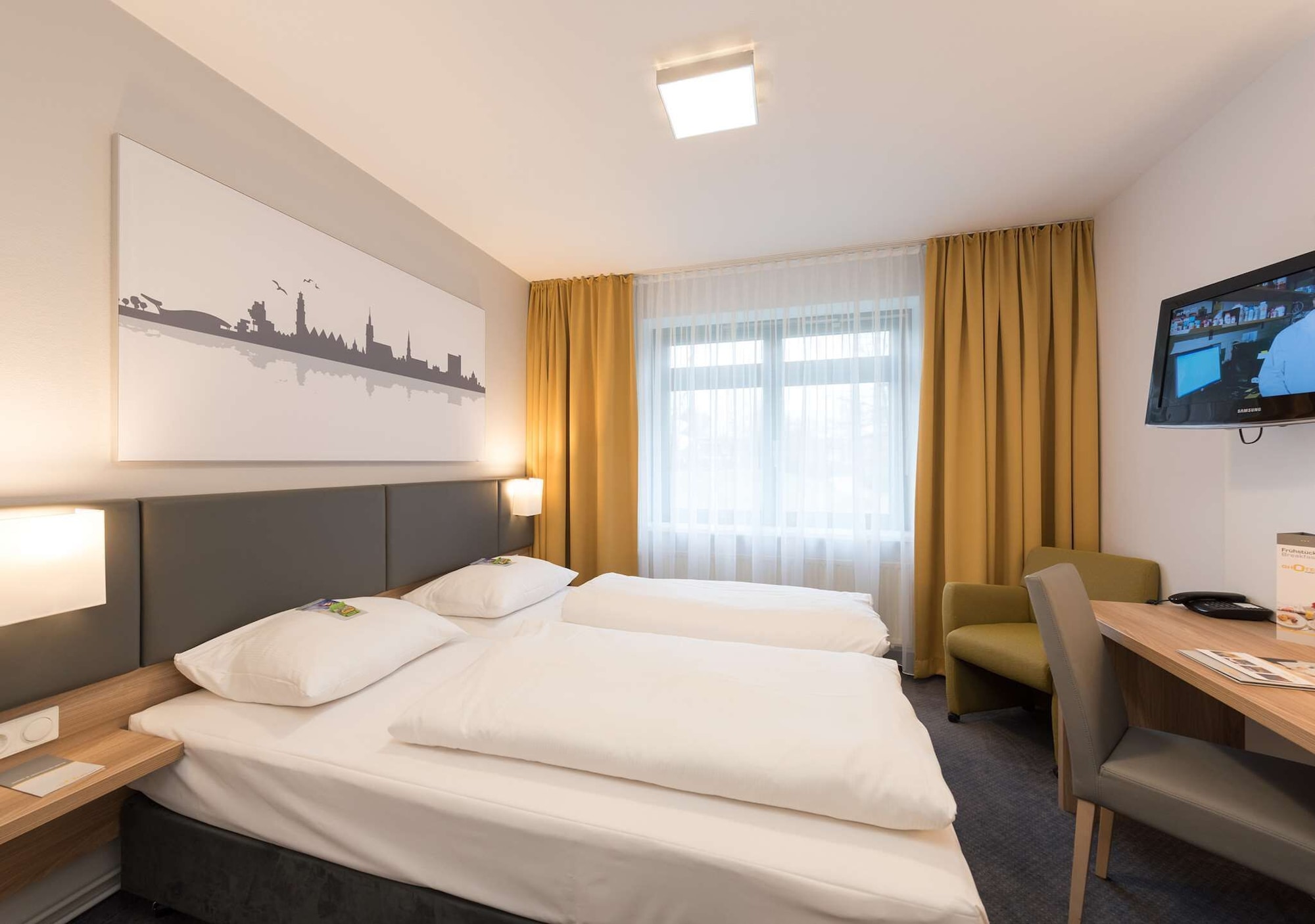 SUPERIOR, DOUBLE BED