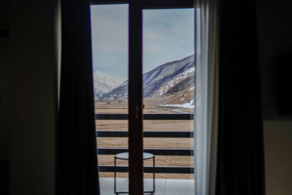 Suatis Resort Kazbegi 59/65