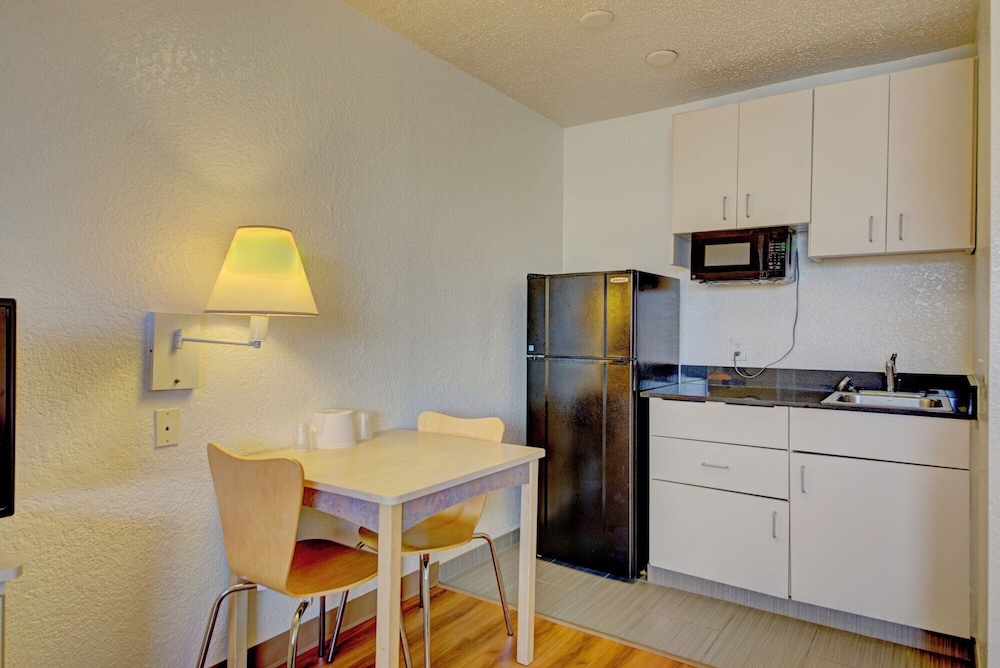 Motel6 Cocoa Beach, FL 49/61