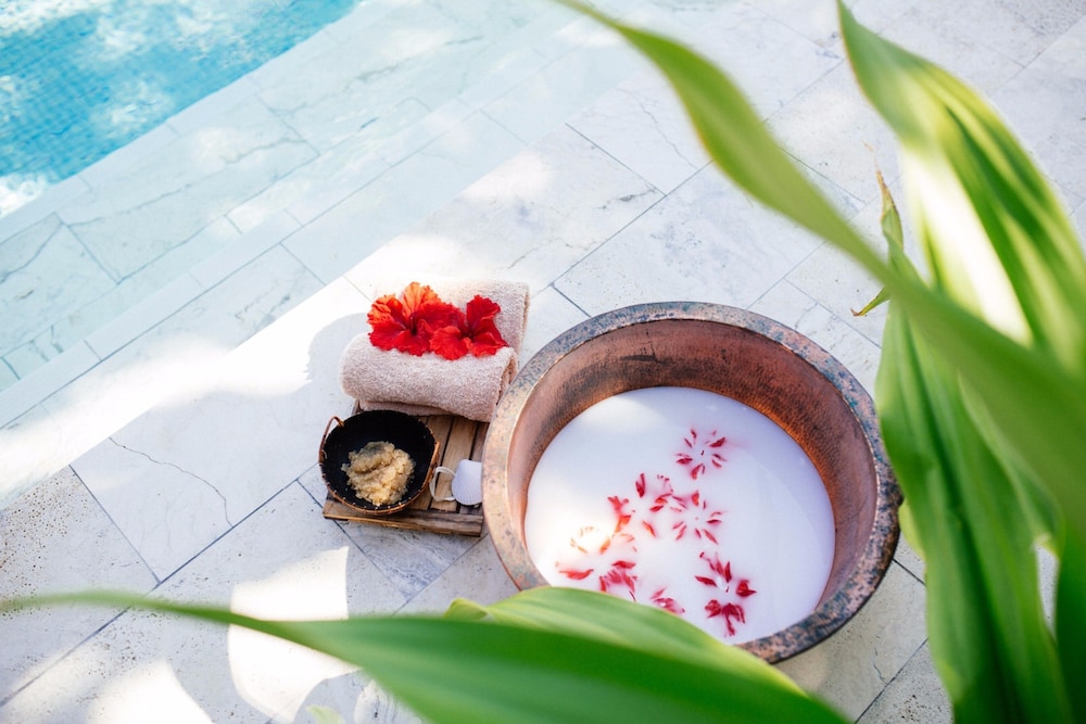 Yasawa Island Resort & Spa 32/62