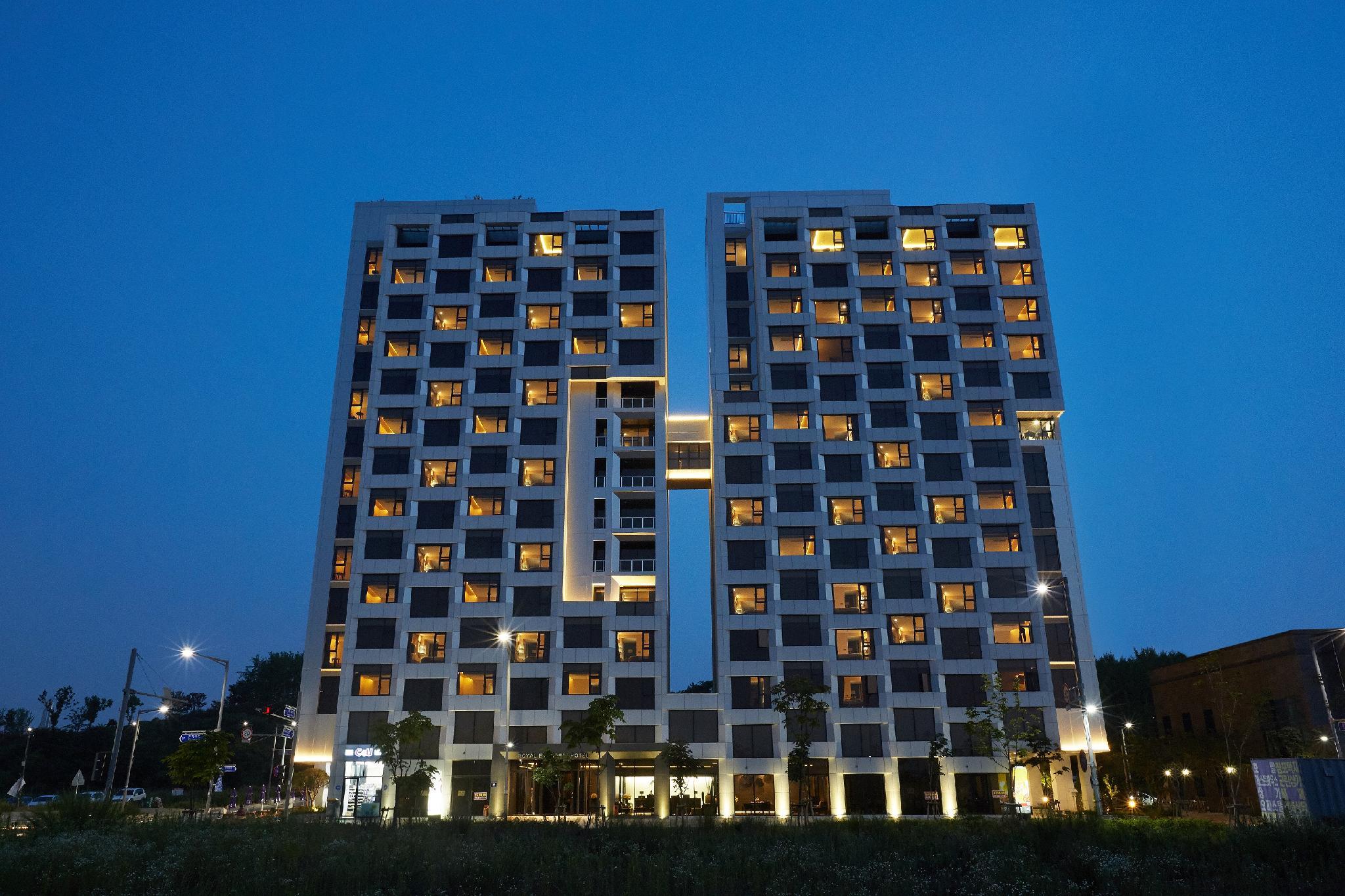 Royal Emporium Hotel in INCHEON