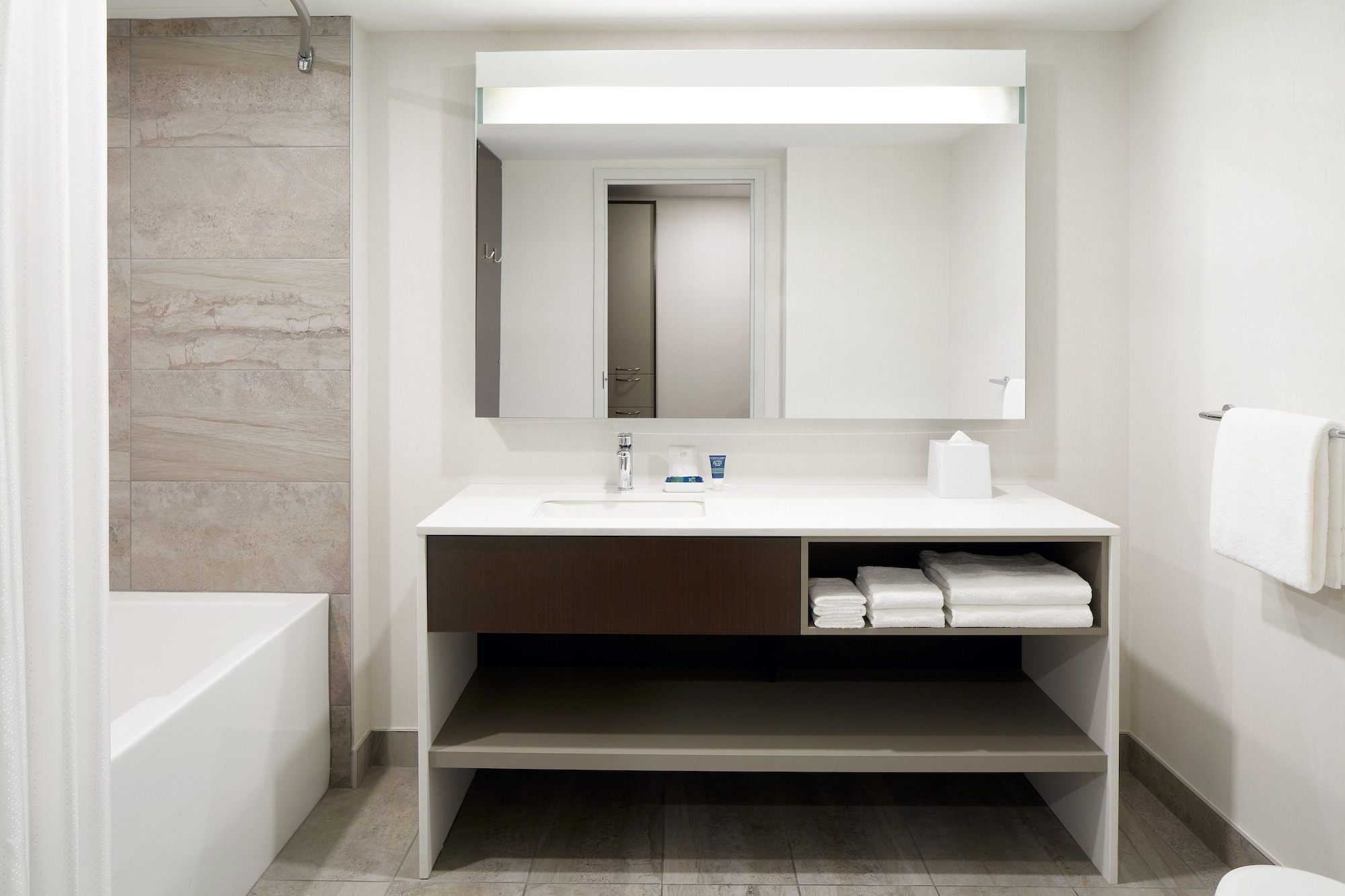 2 Bedrooms, Vice President, Suite, 2 Double Beds, City View