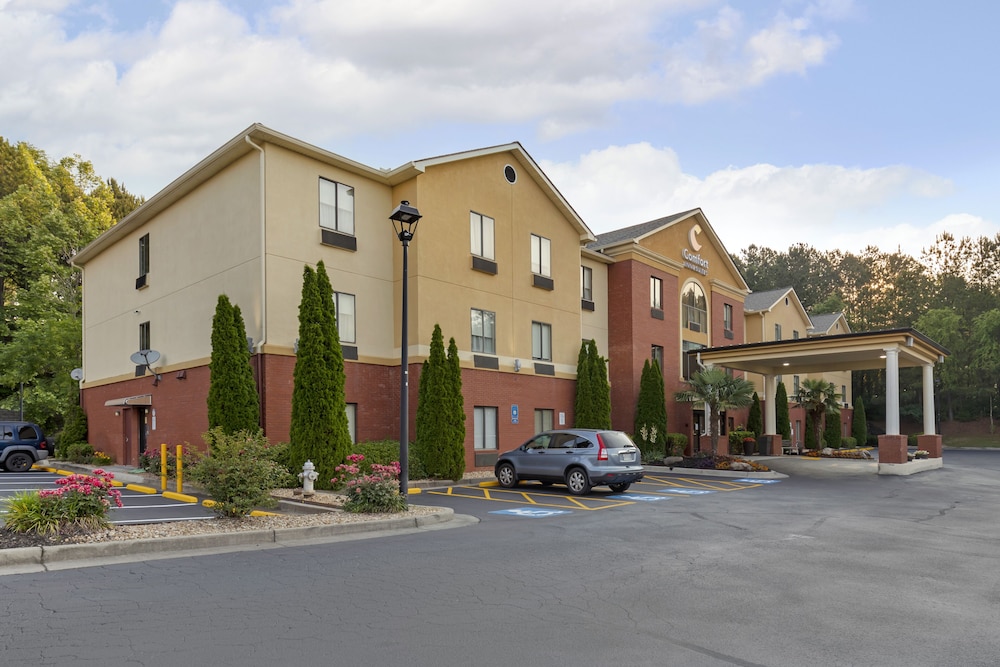 Comfort Inn & Suites Canton Riverstone Area 1/30