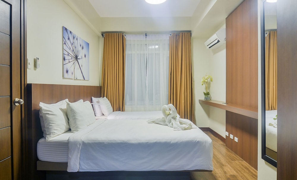 Home Solutions In Padgett Place 23/50