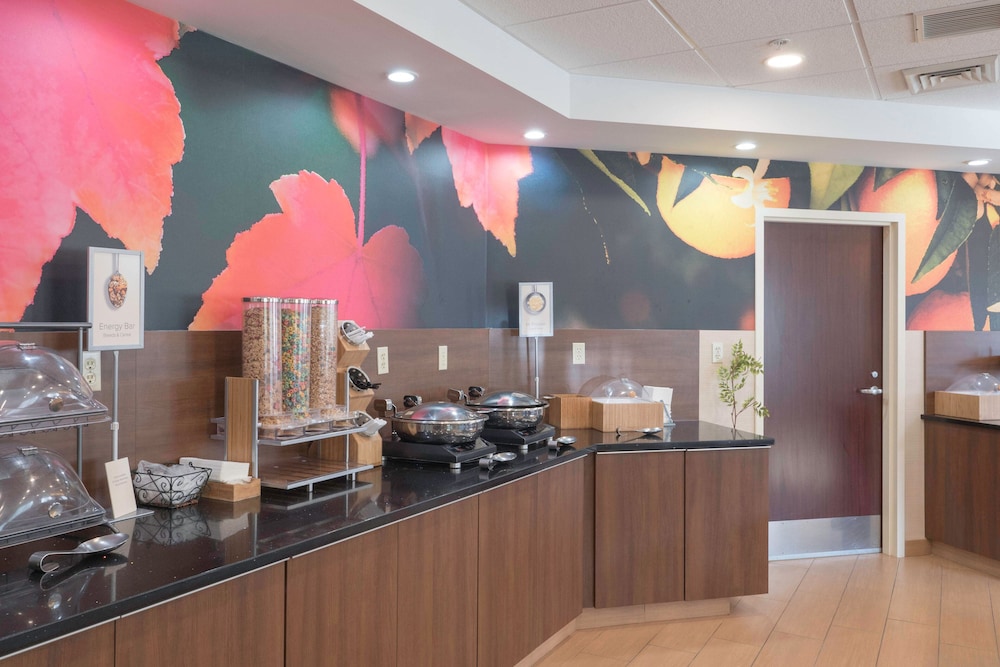 Fairfield Inn Suites Cleveland Streetsboro 33/36