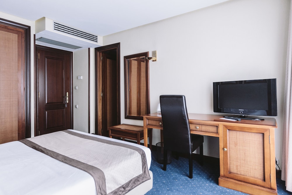 Hotel Ilunion San Sebastian 33/74