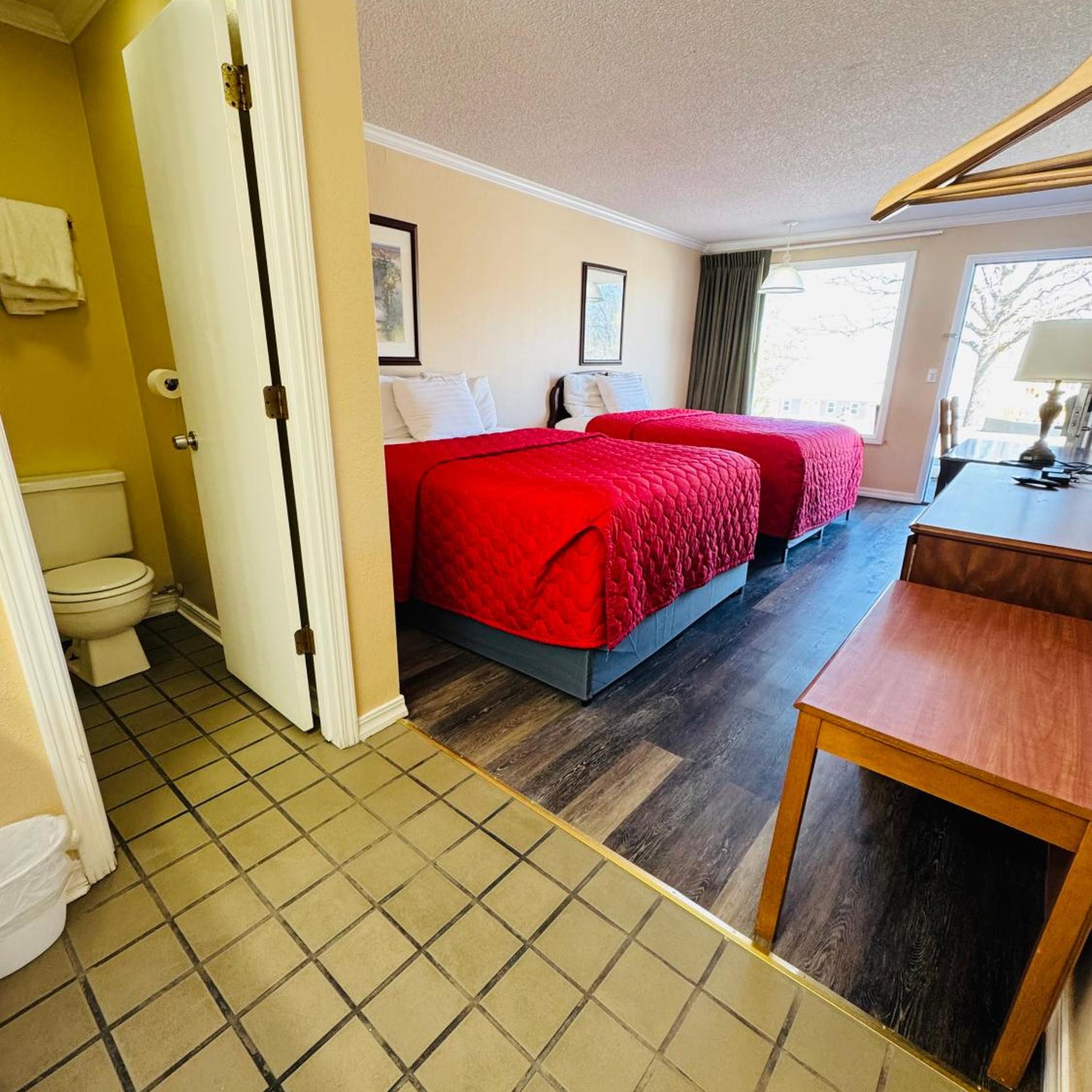 Oak Grove Inn 19/50