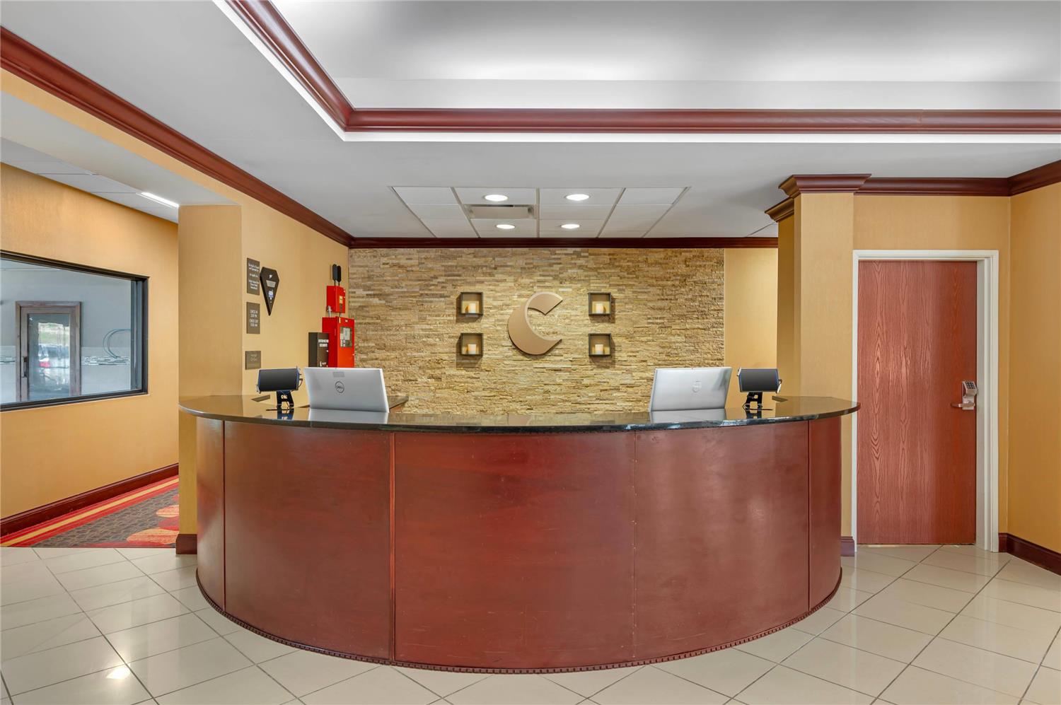 Comfort Suites South Bend Near Casino 9/33
