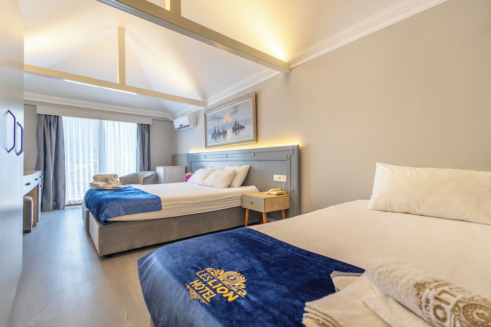 TURUNC LIFE HOTEL 20/48