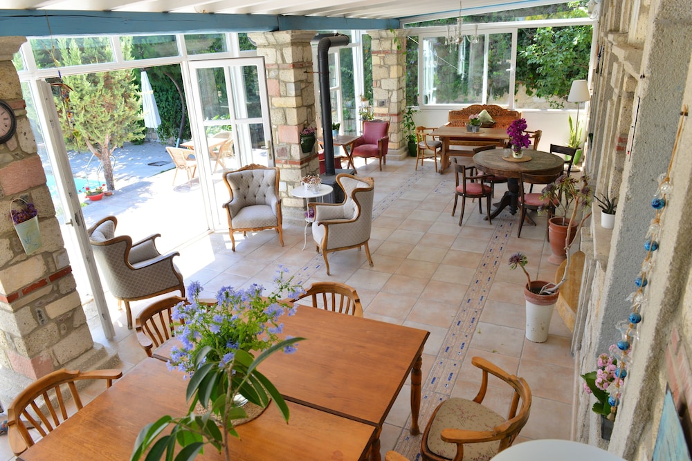 Alacati Zeytin Konak Hotel 30/50