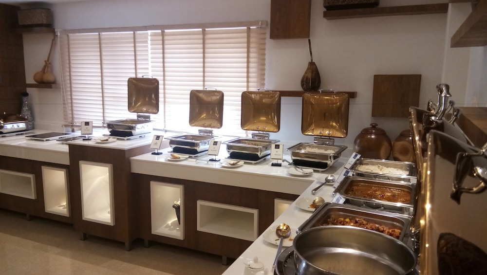 Hotel Karthika Park 27/35