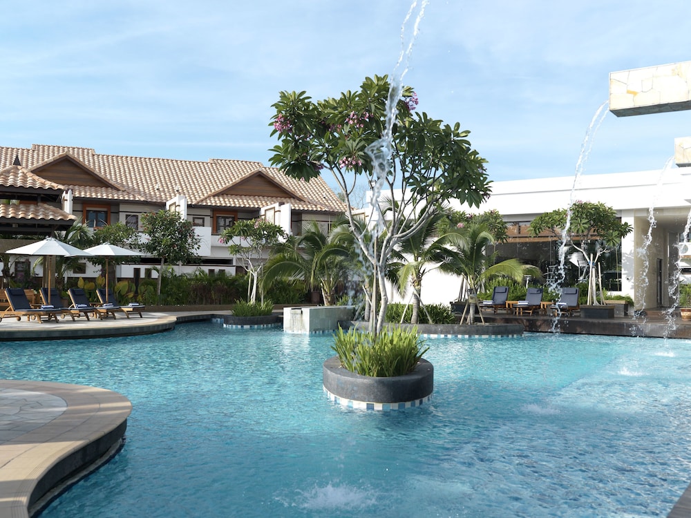 Grand Lexis Port Dickson 43/50