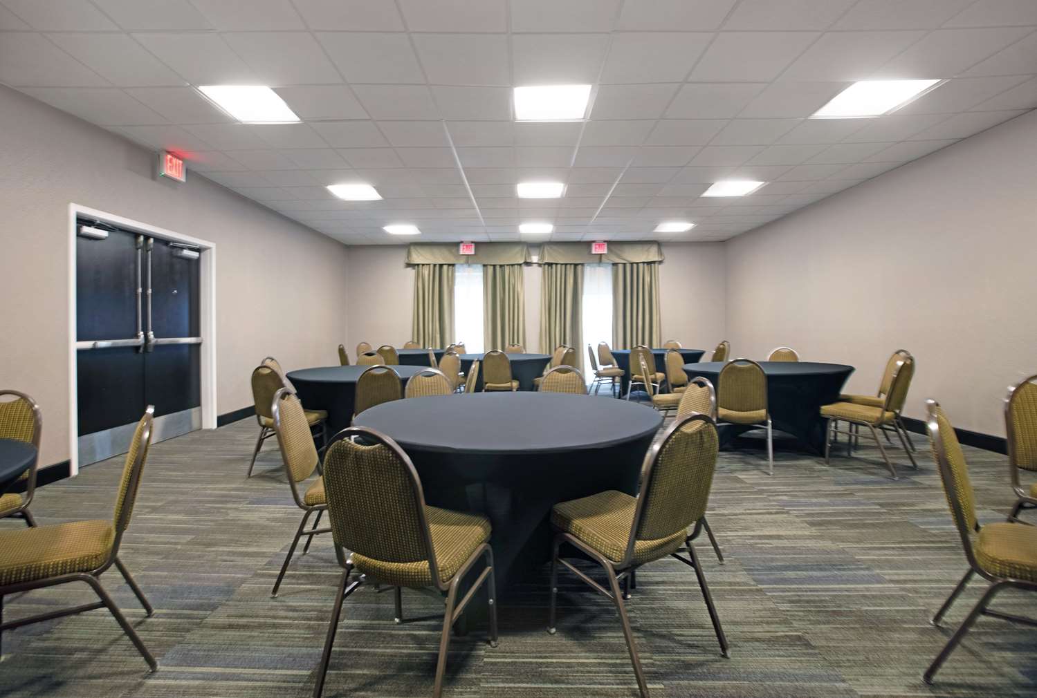 Homewood Suites By Hilton Charlotte Ayrsley Nc 21/24