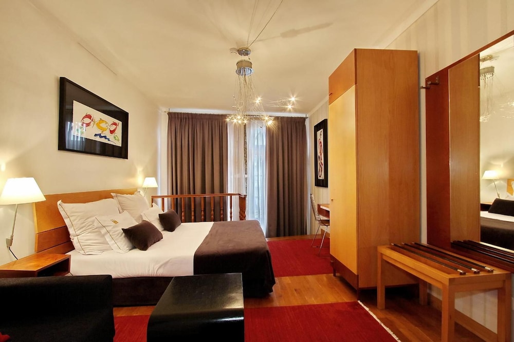 Hotel Mestre de Avis 20/50