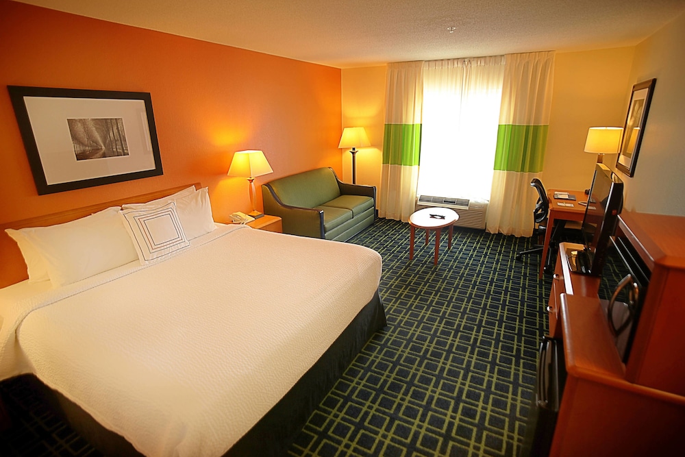 Fairfield Inn Suites By Marriott Mt Vernon Rend Lake 9/39
