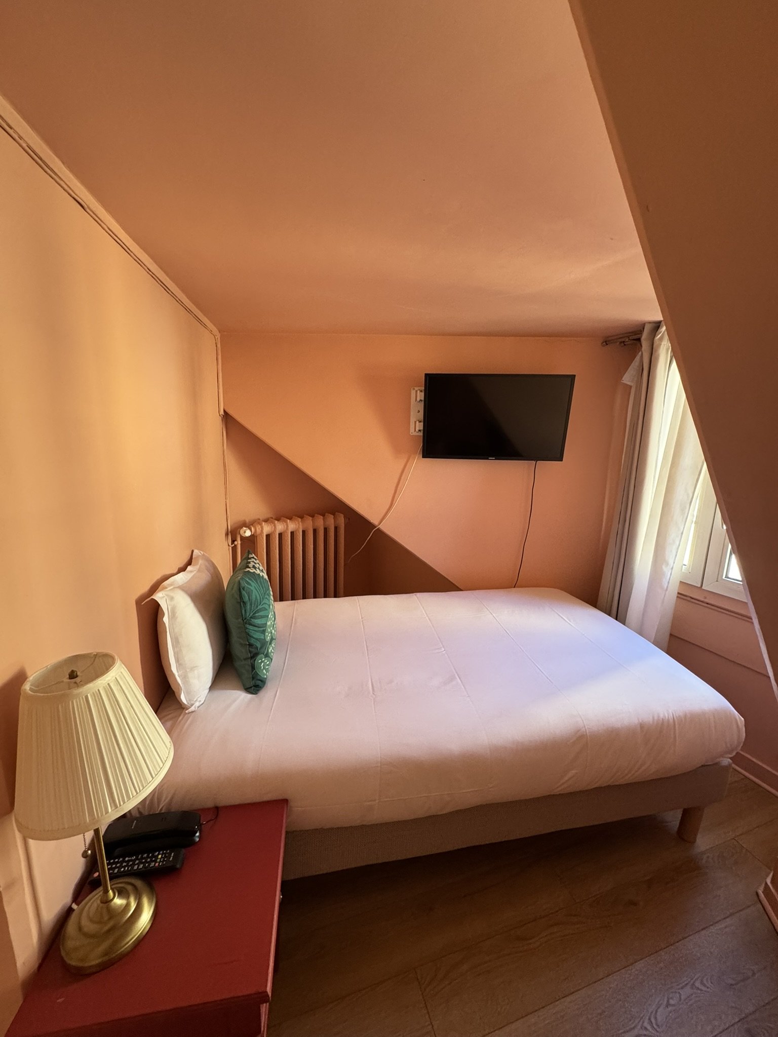 Hotel Petit Saint Honore 3/28