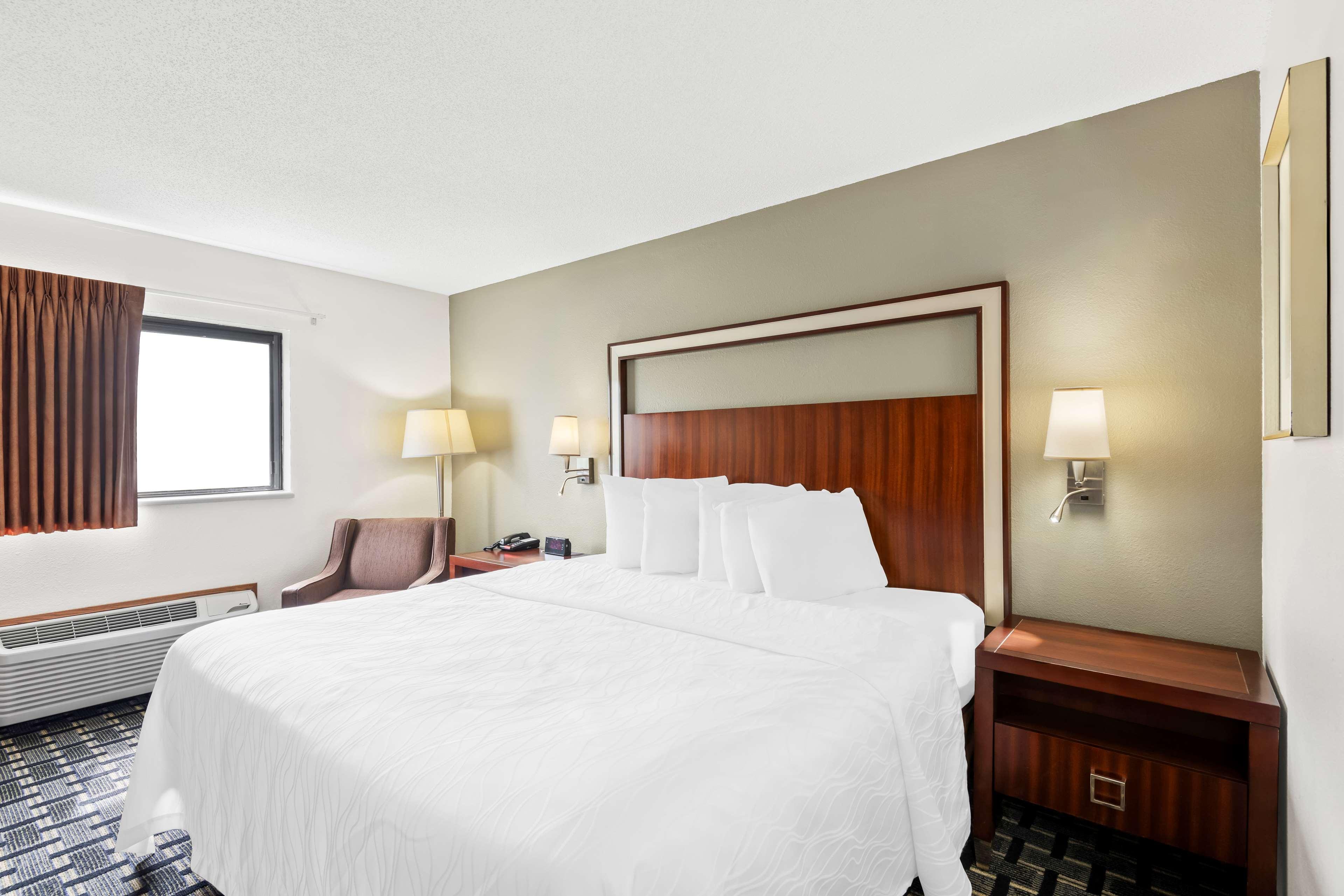 Room, King Bed, Accessible