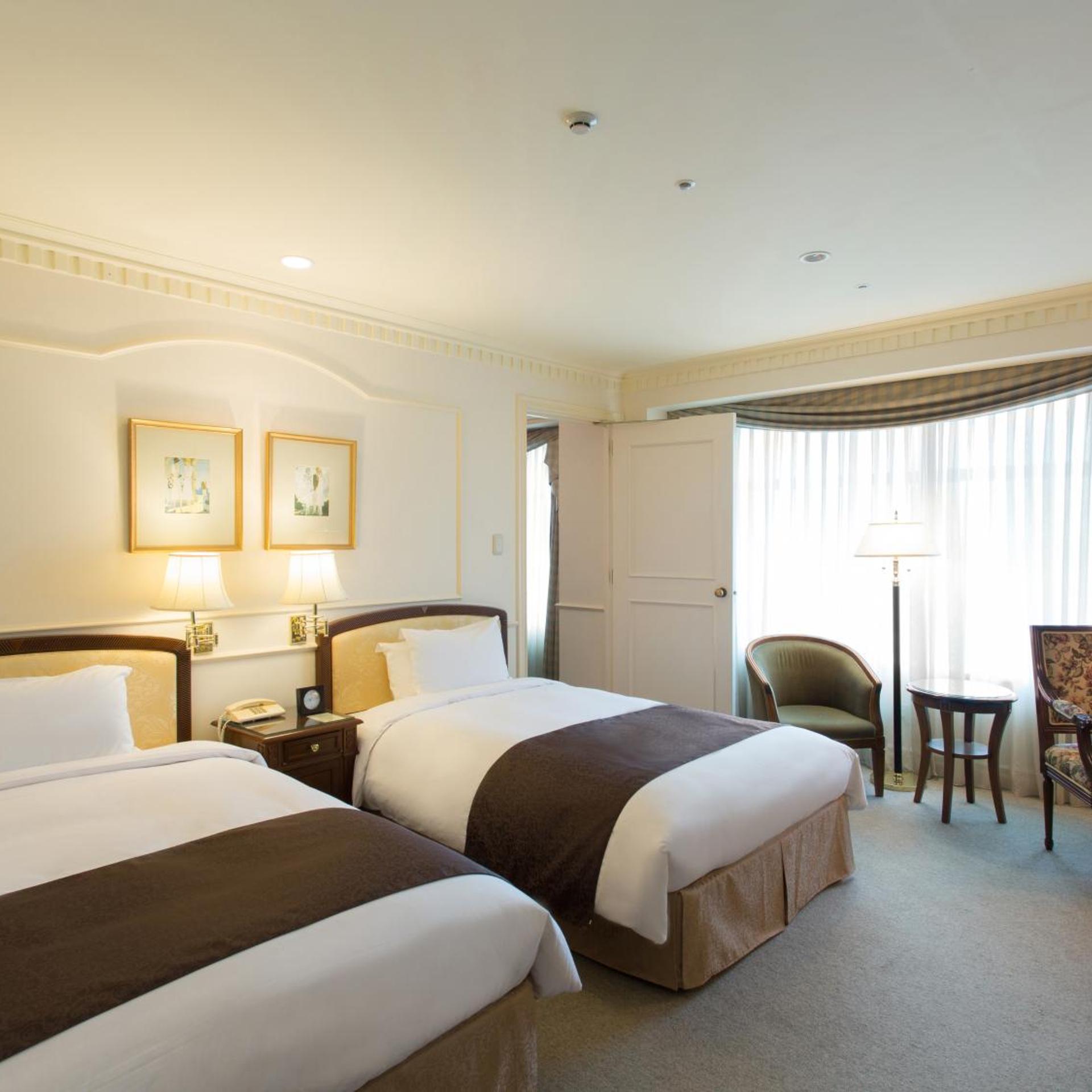 Plaza, Suite, Twin Beds