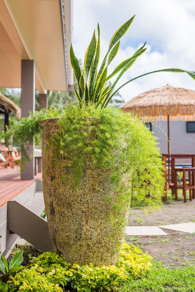 Cook Islands Holiday Villas Turangi 17/19