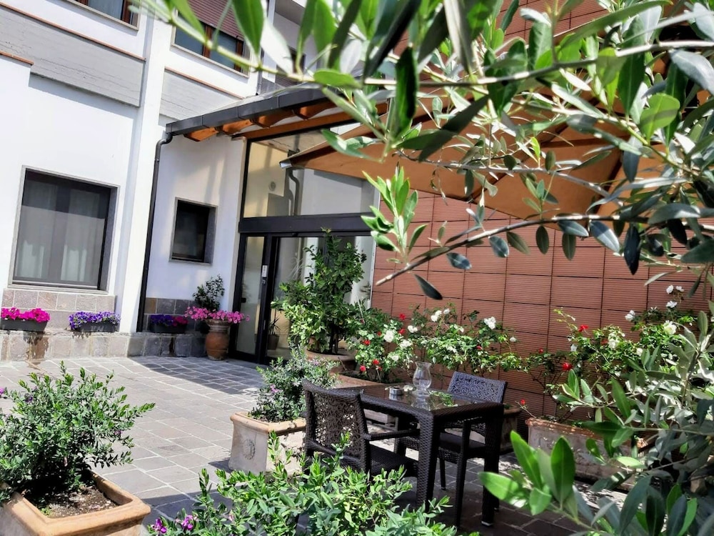 Hotel La Villetta 58/65