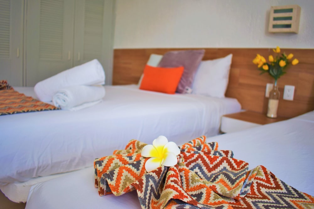 HOTEL ARRECIFES SUITES 6/67