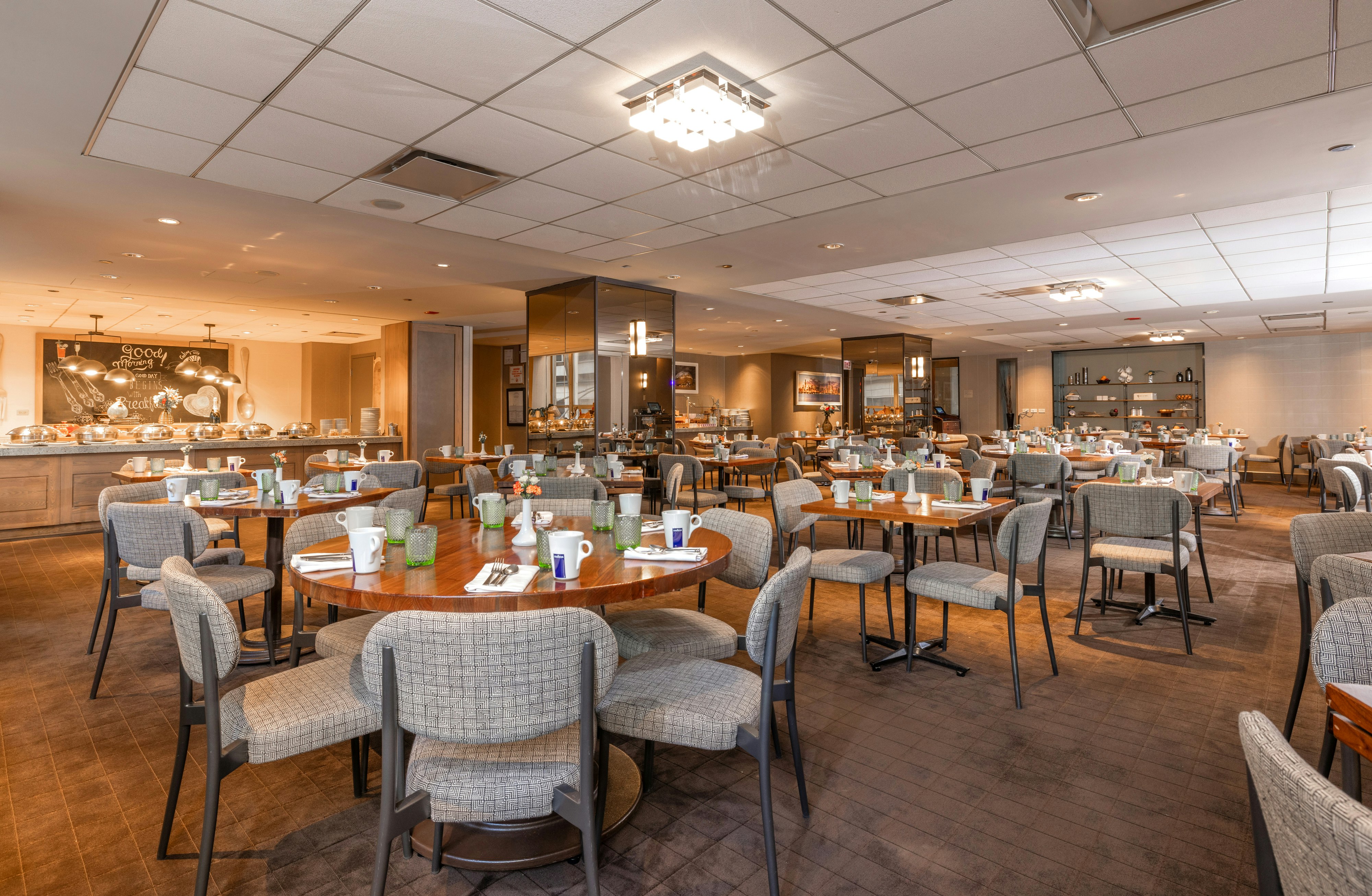 Intercontinental Chicago Magnificent Mile 36/50