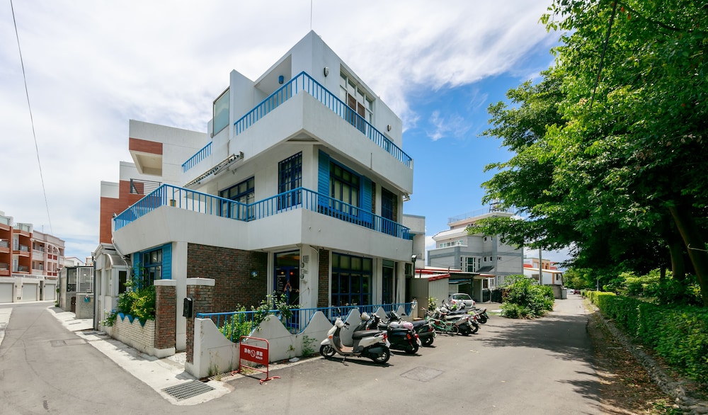 Oia Cafe B&amp;B 60/73