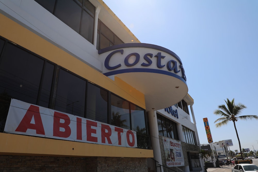 Costa Brava 4/69