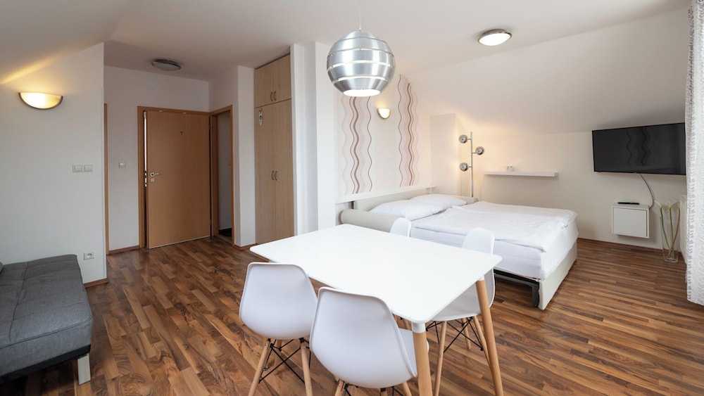 Hotel Garni Pod Skalkou 12/50
