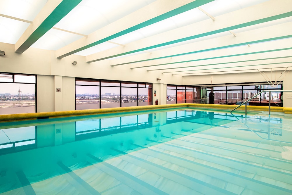 swimming pool spa