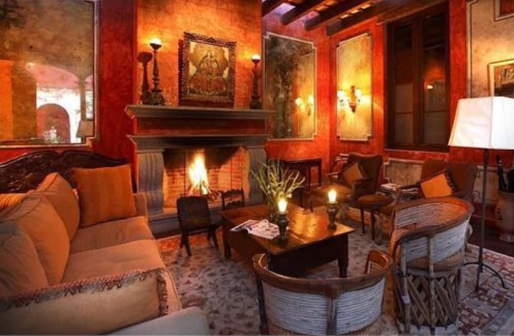 Hotel Posada del Angel 49/63