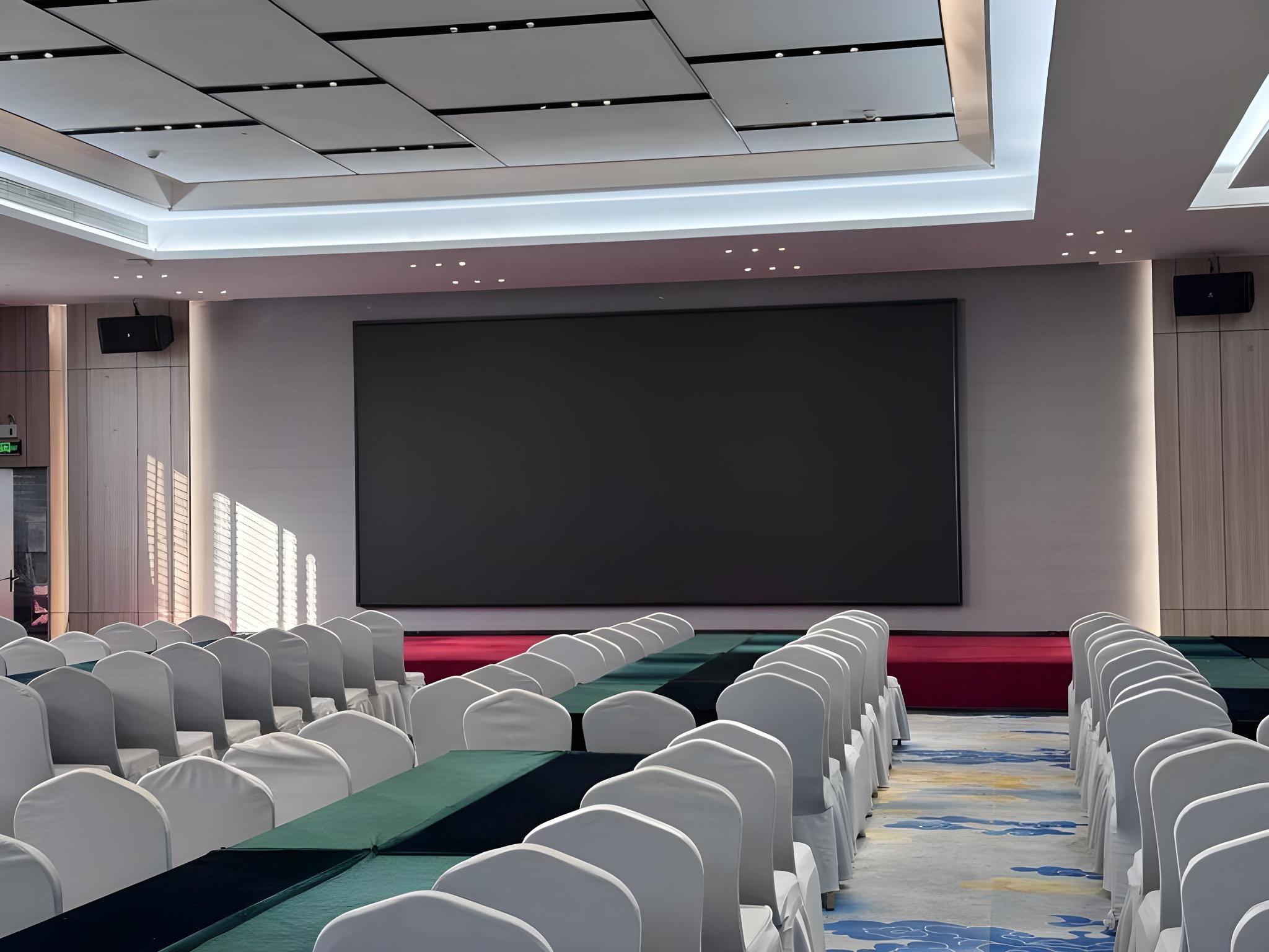 Guangzhou airport penguin hotel (free shuttle bus) 9/12