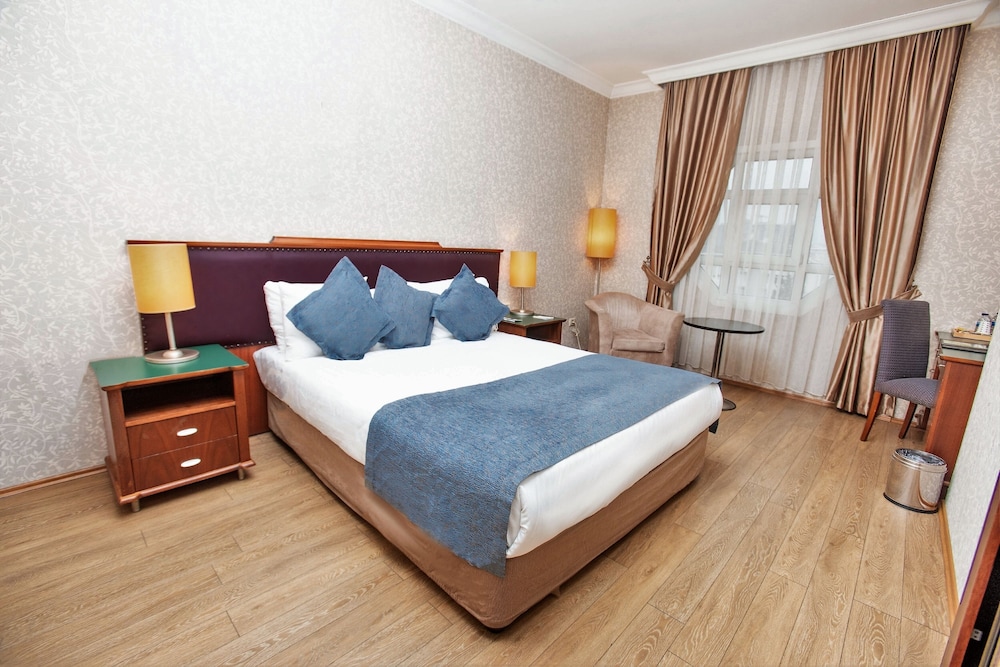 STANDARD, DOUBLE BED