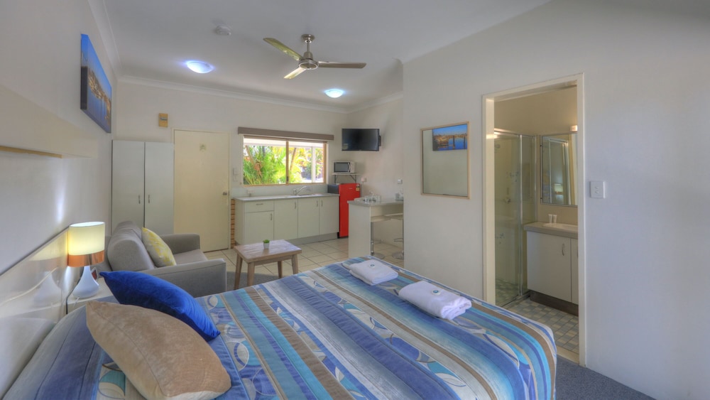 YAMBA MOTOR INN 15/62