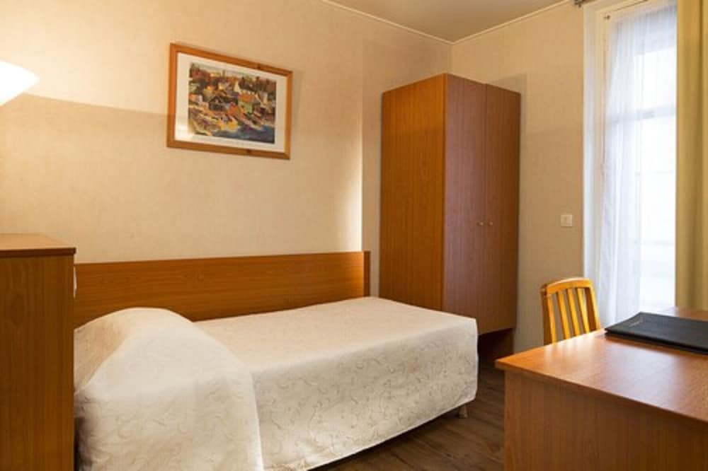 Central Hotel Paris 25/46