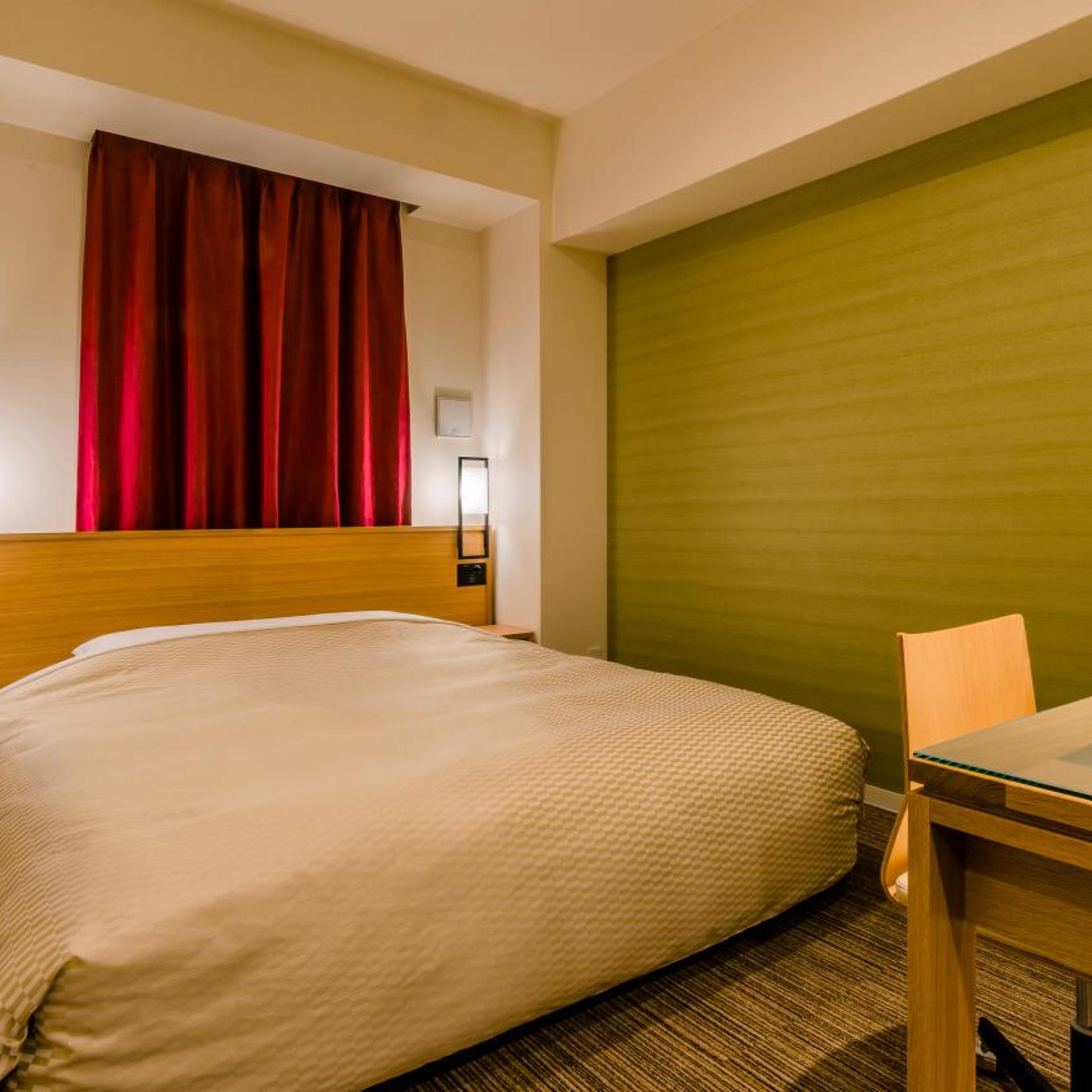 Room, Single, King Bed