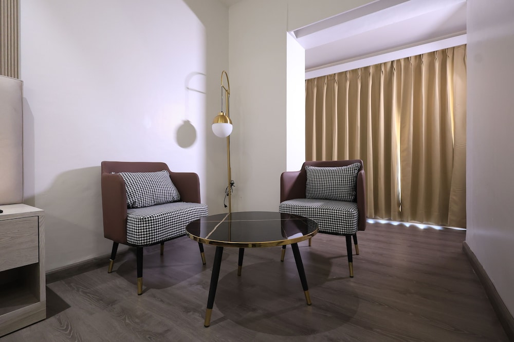 Hotel Swarn Towers 36/50