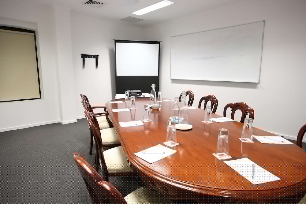 Oaks Townsville Metropole Hotel 49/69
