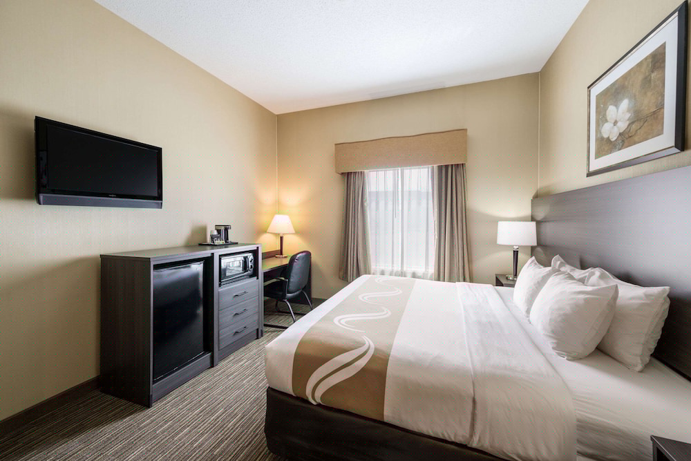 Quality Inn and Suites Fishkill South Near I-84 15/52