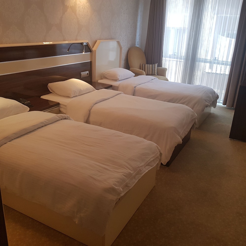 Armin Hotel 10/38