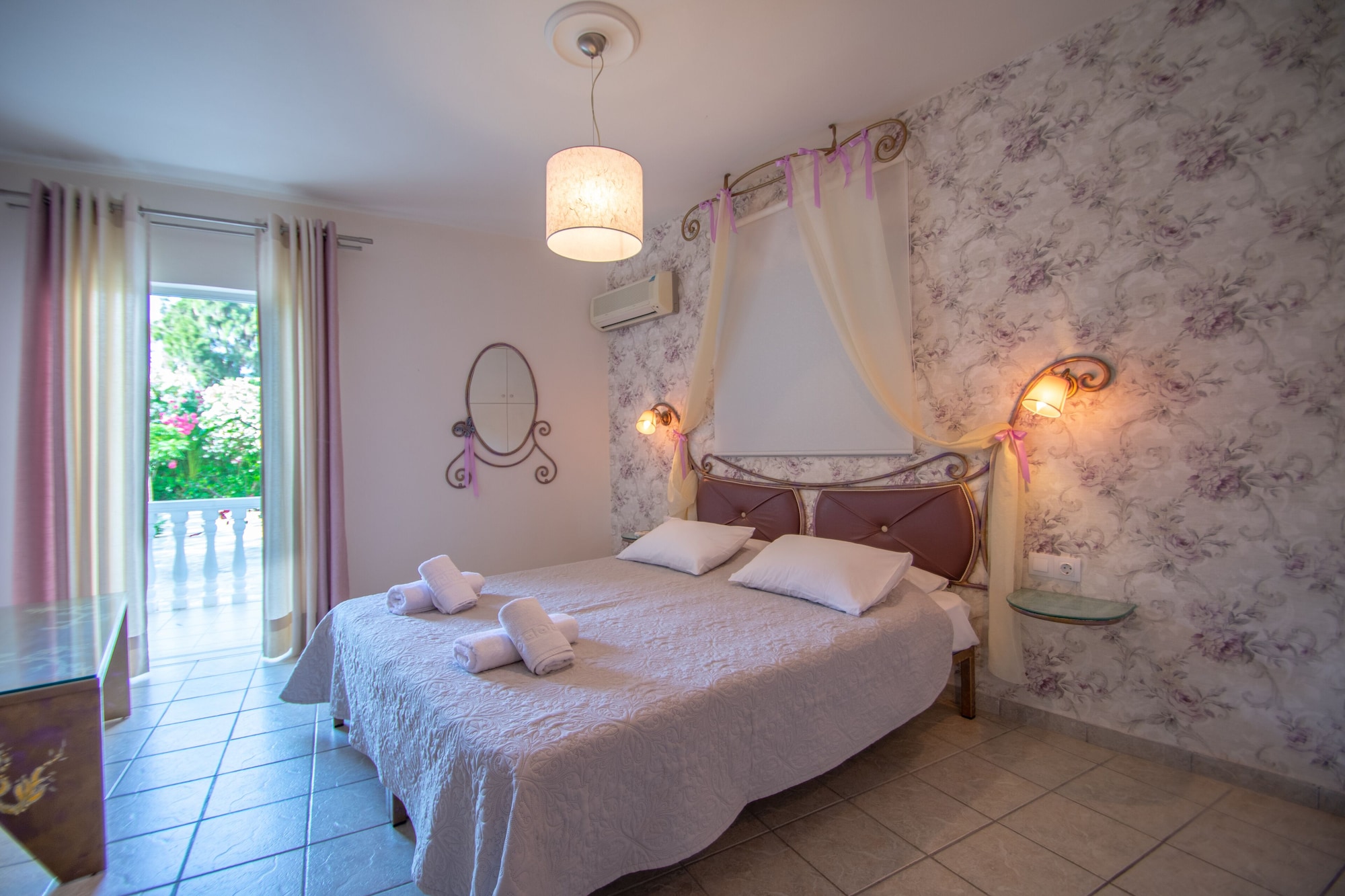 2 BEDROOMS, FAMILY, APARTMENT