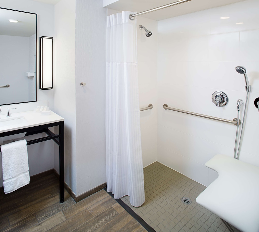 Hilton Garden Inn Providence 15/49