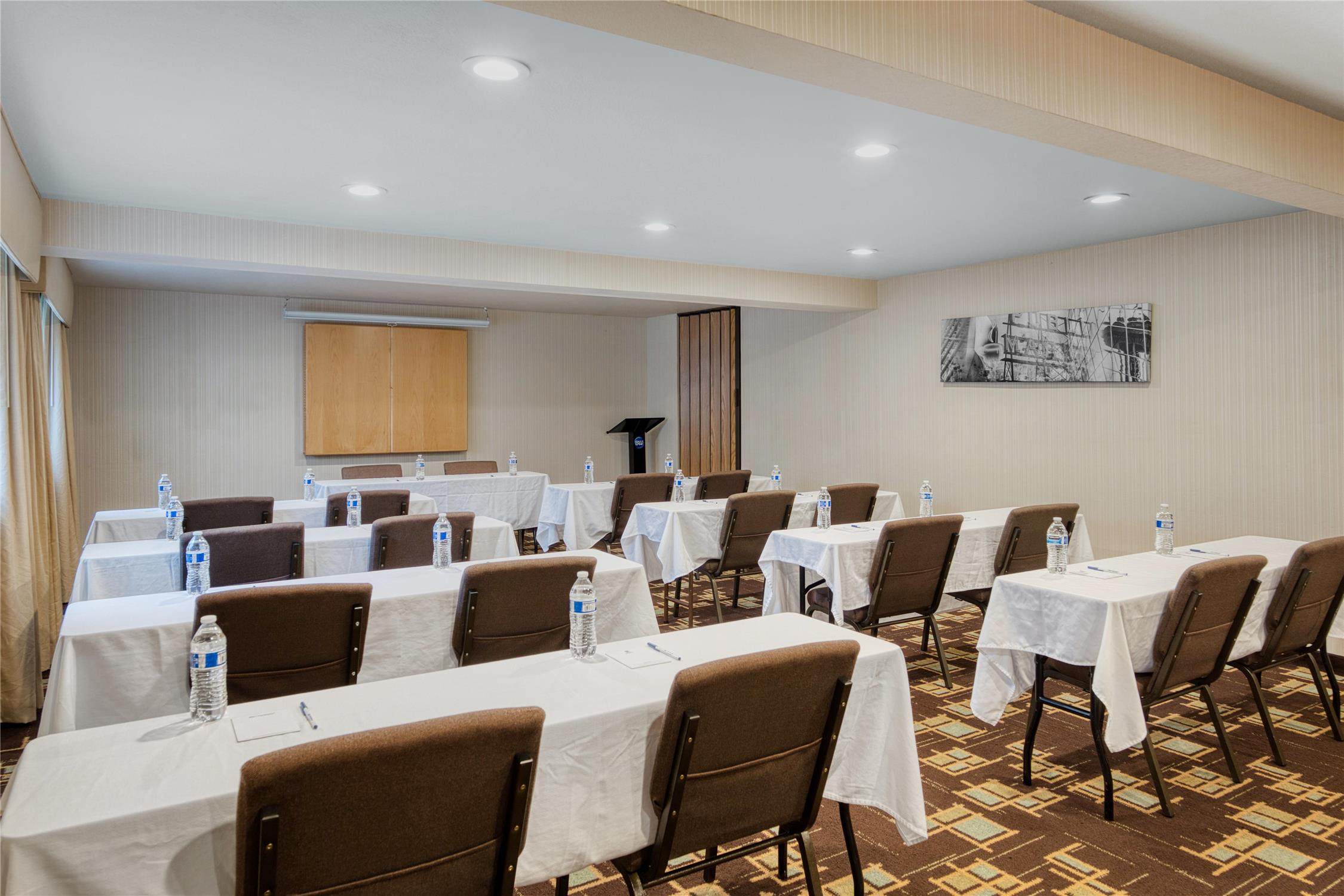 Best Western Alderwood 37/48