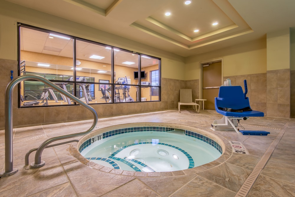 Holiday Inn Express Hotel Suites Clovis 35/49