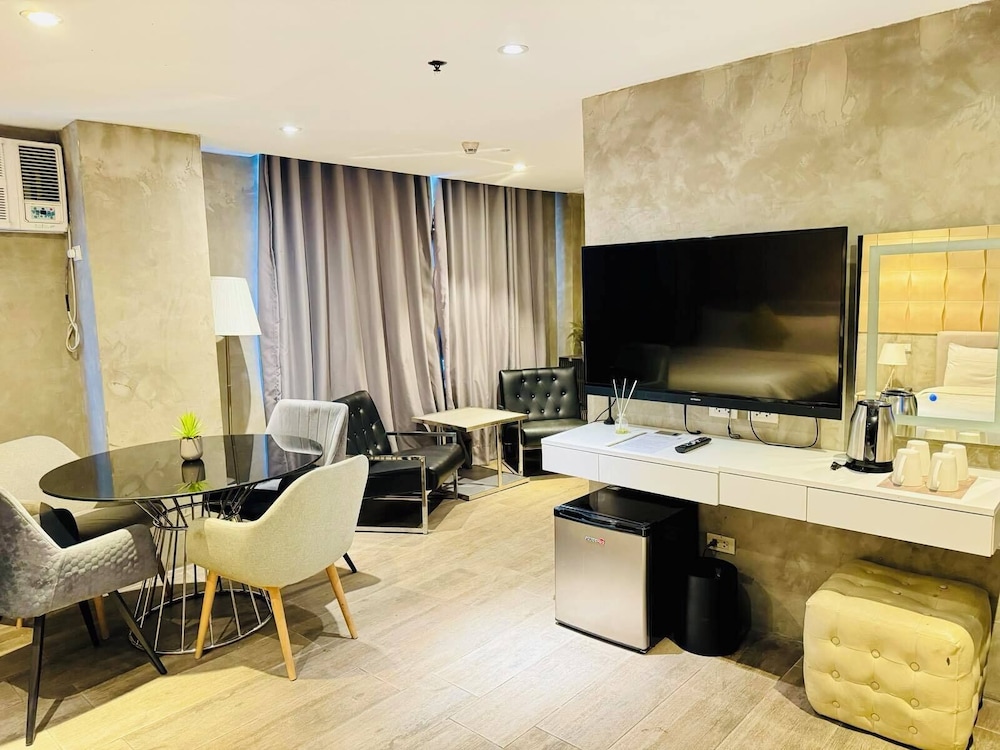 City Park Hotel Manila 60/69