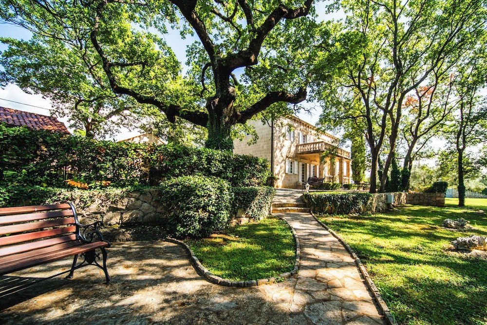 Villa Tereza 55/61