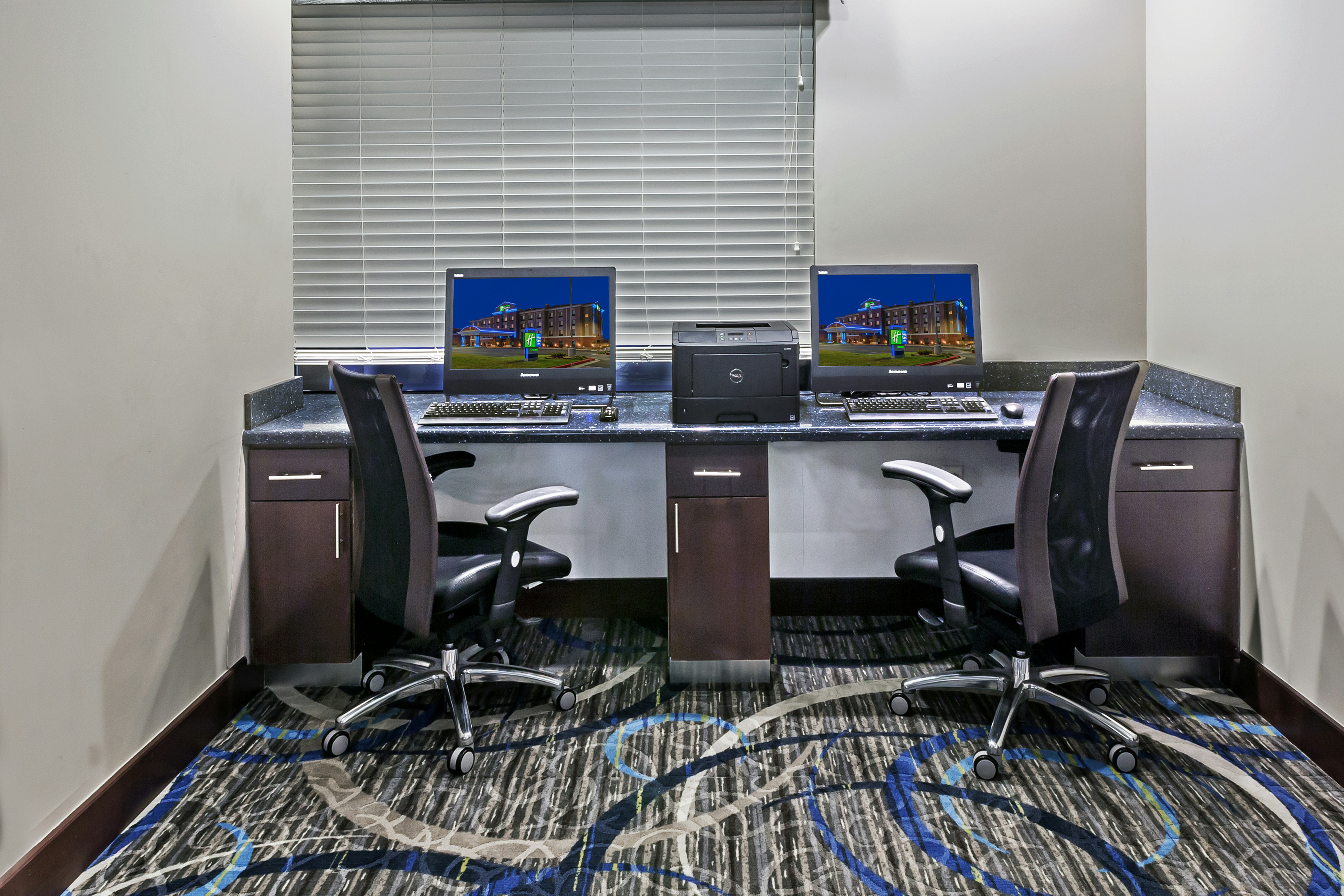 Holiday Inn Express And Suites Glenpool Tulsa South 46/52